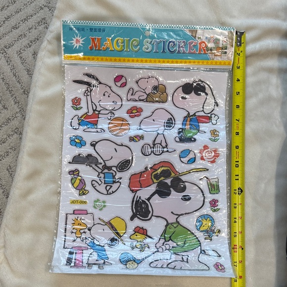 Snoopy Magic Sticker Sheet - Picture 1 of 2